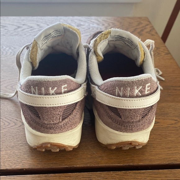 Nike Women's Waffle Debut Vintage Running Shoes - Brown and White - Picture 4 of 6